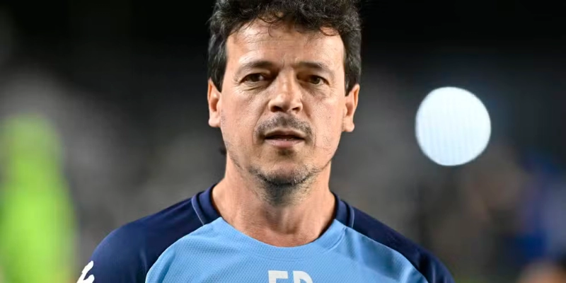 Huấn Luyện Viên Fernando Diniz
