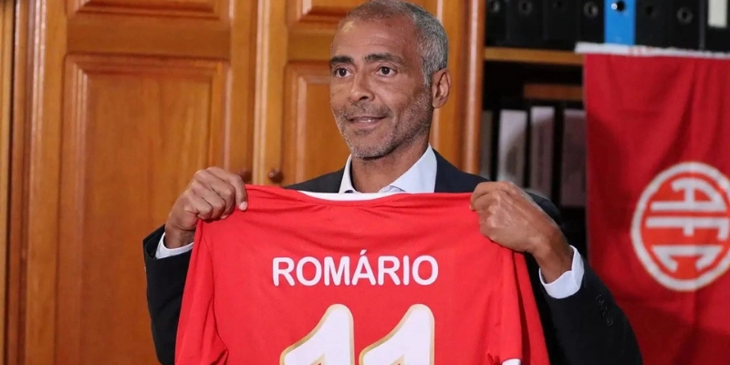 Huyền Thoại Romário