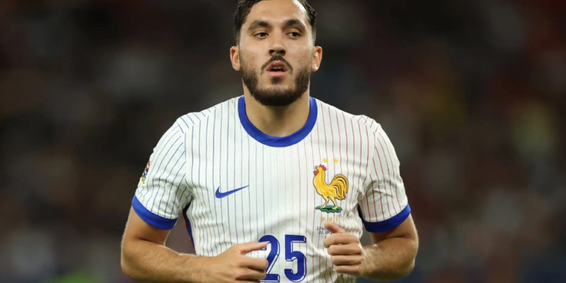 Cầu Thủ Rayan Cherki